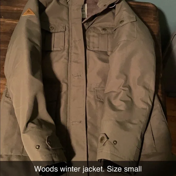 Jacket Lot - Picture 5 of 9